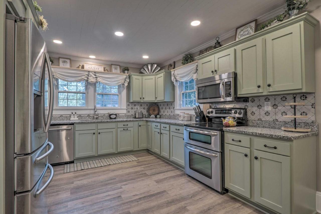 Peaceful Renovated Home With Deck On Half Acre! Asheboro Esterno foto