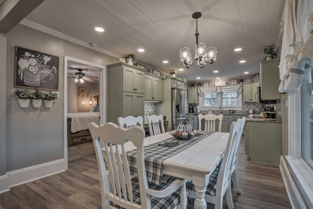 Peaceful Renovated Home With Deck On Half Acre! Asheboro Esterno foto